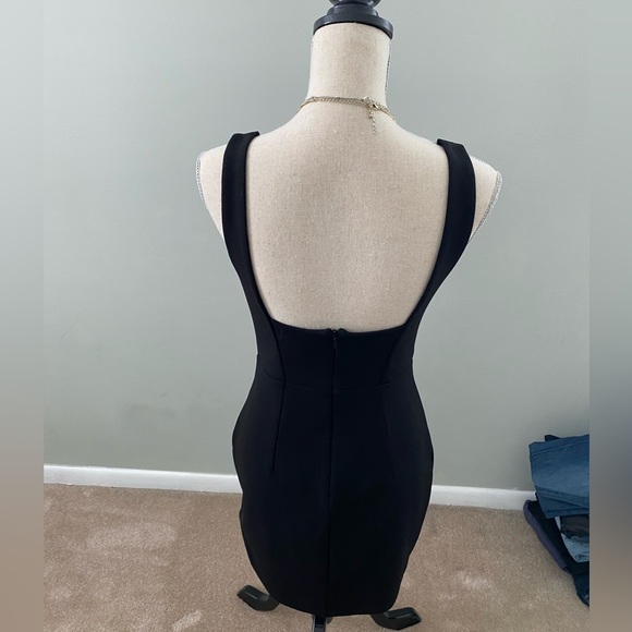 Express woman’s little black dress - Picture 5 of 6